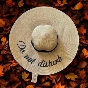 Do Not Disturb Floppy Beach Hat